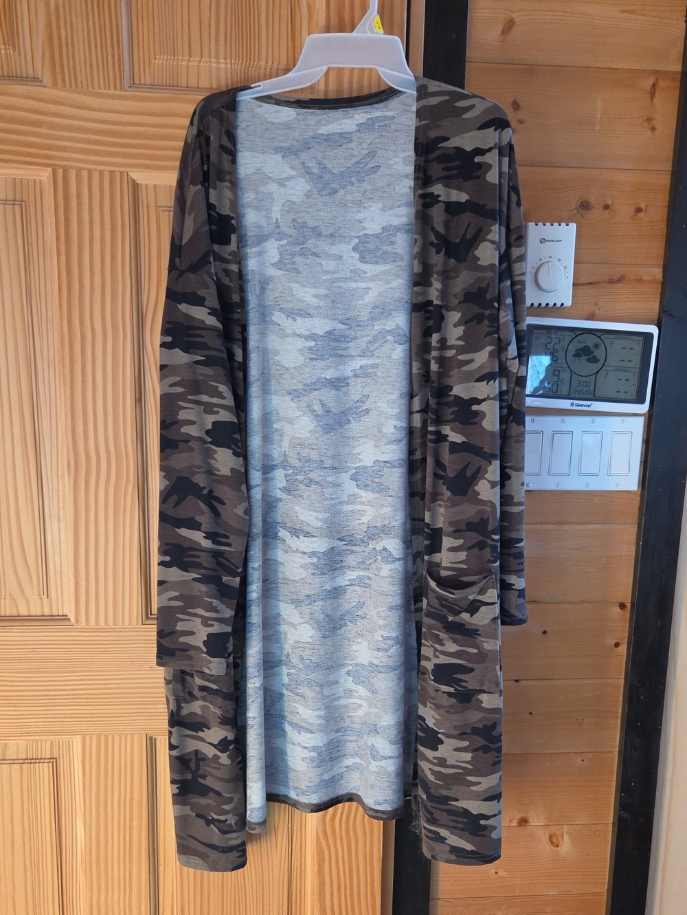 Women's Camouflage Open-Front Cardigan Sweater - Olive/Gray